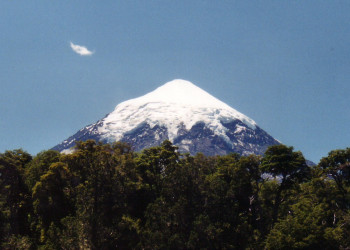 Пик горы. Ланин национальный парк. Аргентина. – фотографии Аргентины
