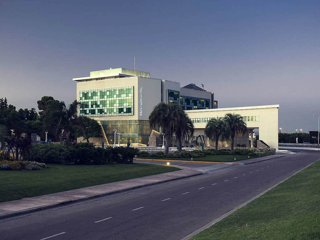 Новые постройки. Санта Роса. Аргентина. – фотографии Аргентины