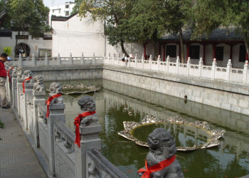 Храм Гуйюань (Guiyuan Temple) – фотографии Китая