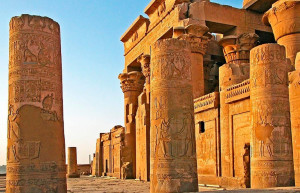 Храм в Ком-Омбо 11 – фотографии Египта