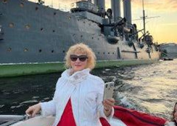 Прогулка на катере по Неве – фотографии России