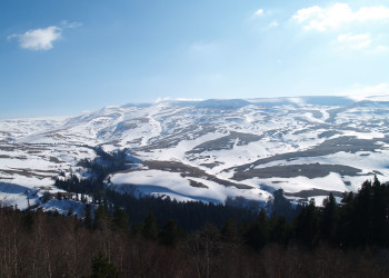 Лаго-Наки начало апреля – фотографии России