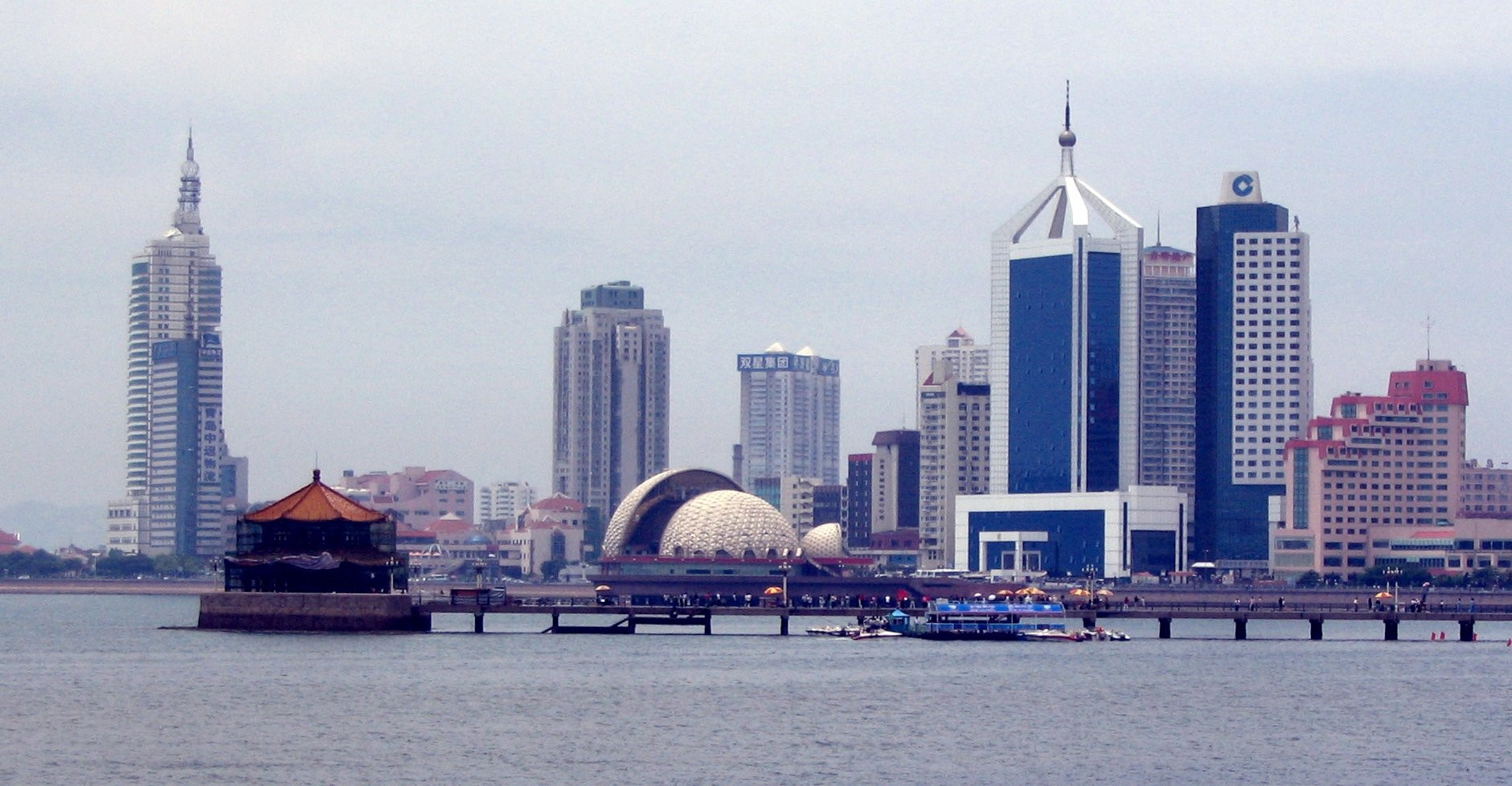 Знаменитый пирс Чжань Цяо (Zhan Qiao) – фотографии Китая