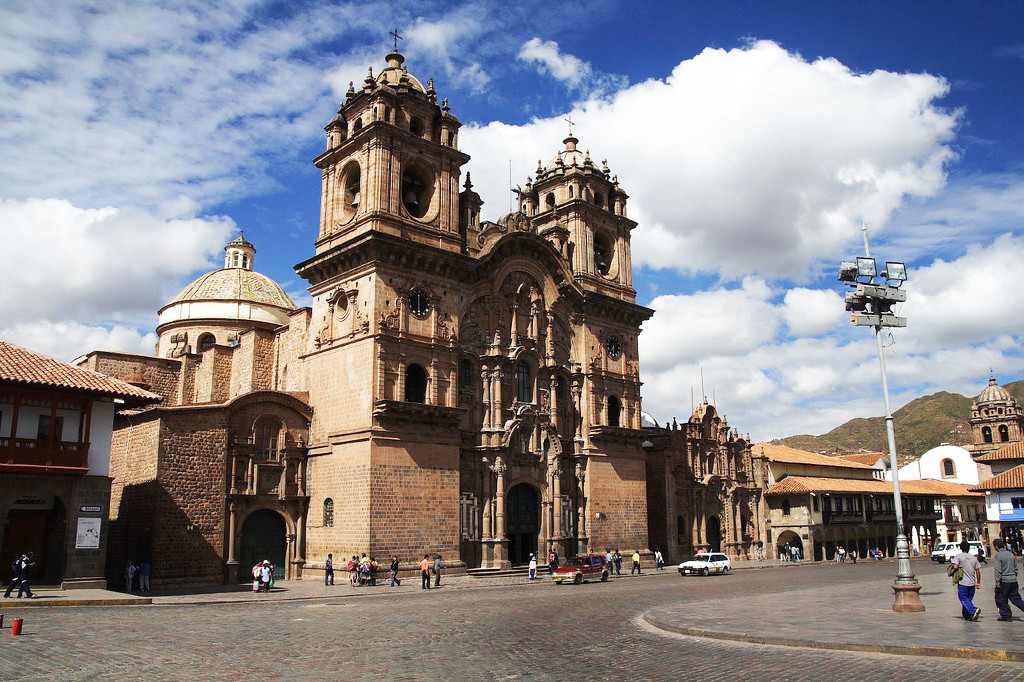 Церковь Иглесия-де-ла-Компания-де-Хисус в Куско – фотографии Перу