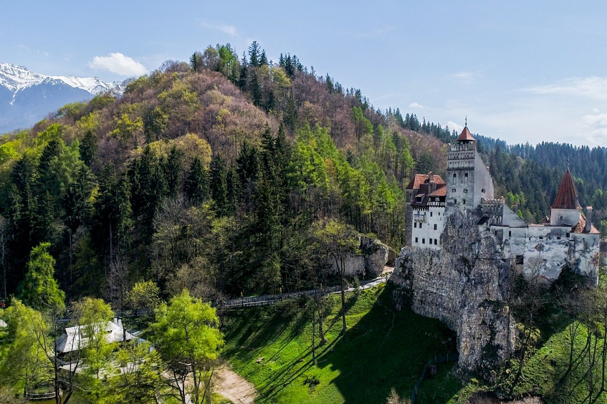 Замок Дракулы находится в 30 км от города Брашов, на границе Трансильвании и Мунтении – фотографии Румынии
