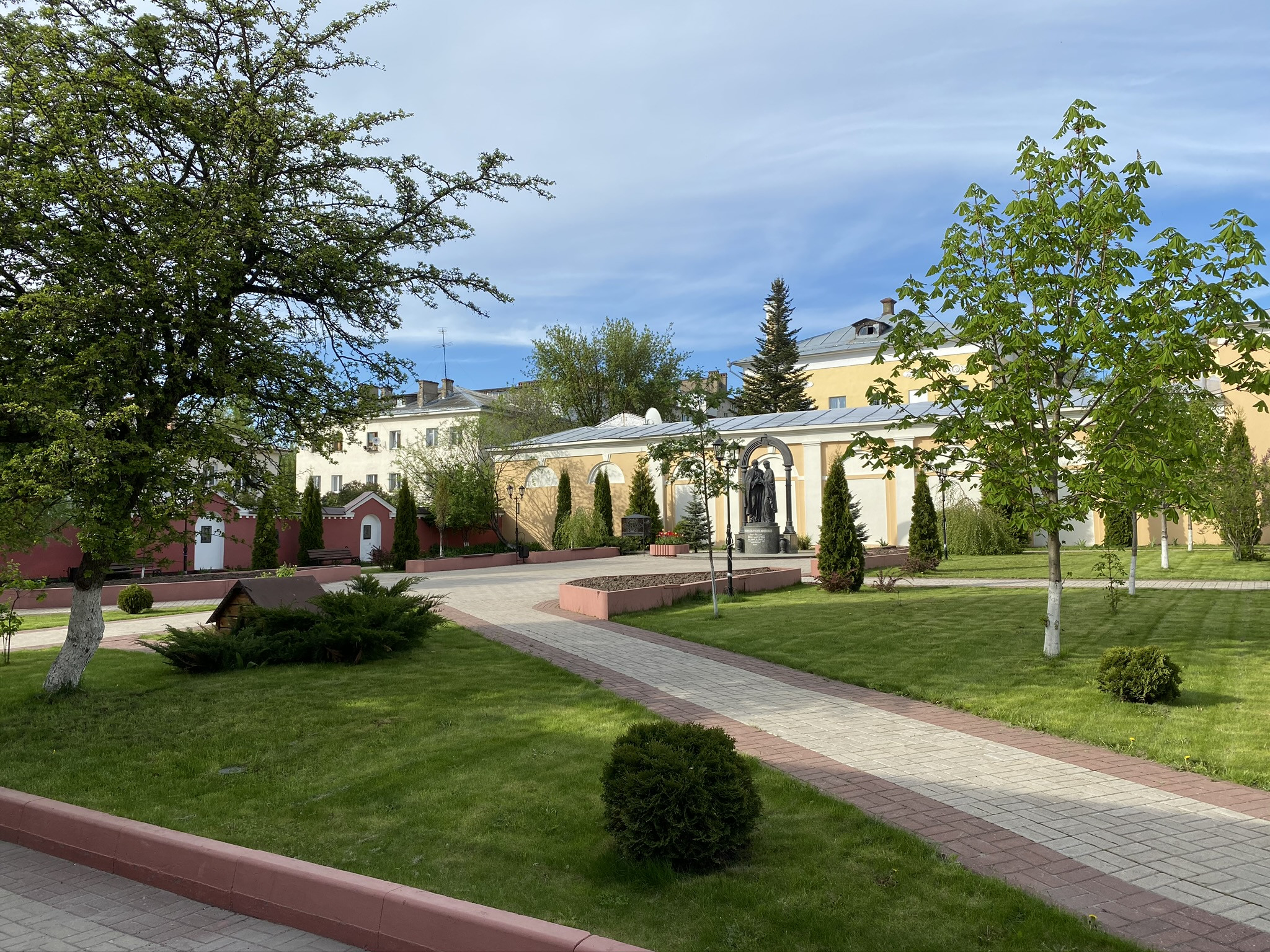 Церковь Рождества Пресвятой Богородицы, внутренний двор – фотографии России