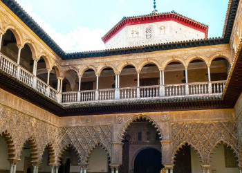 Испанский королевский дворец Алькасар, Севилье – фотографии Испании