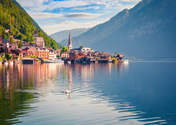 Сказочная деревушка Хальштат на берегу озера Хальштаттер Зее. Австрия – фотографии Австрии