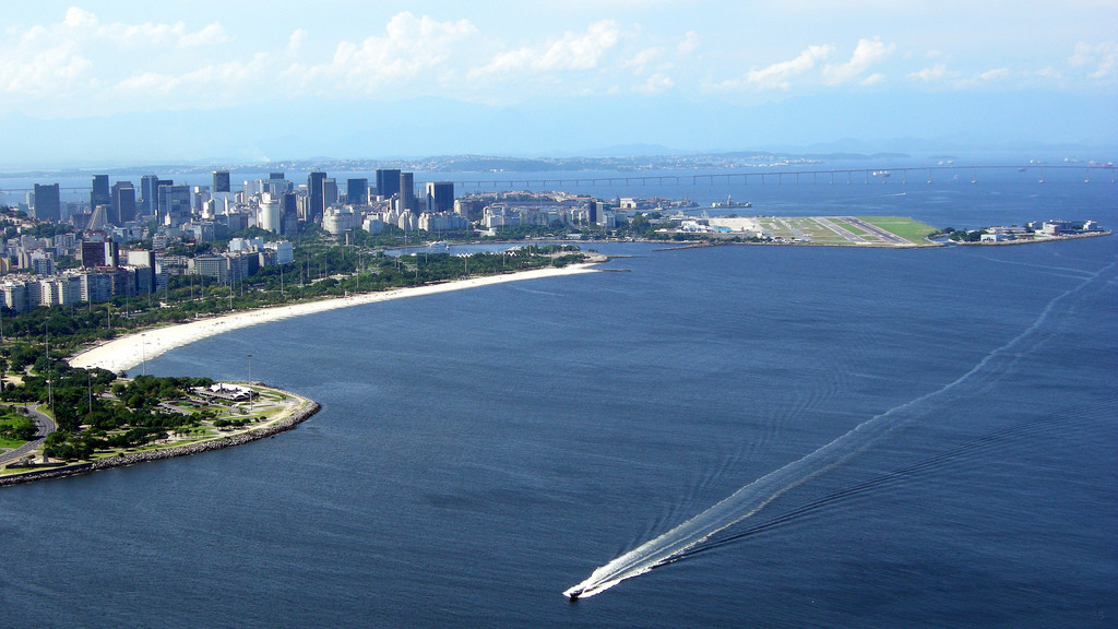 Пляж Фламенго (Flamengo) – фотографии Бразилии