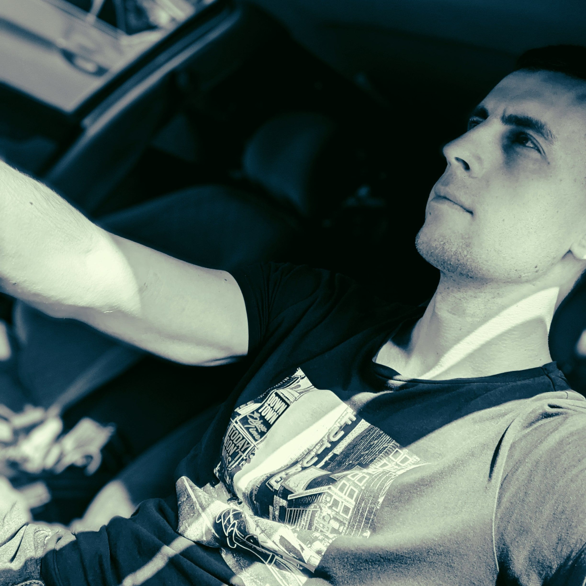 * – фотографии