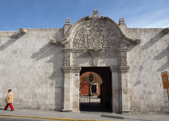 Каса-дель-Мораль (Casa del Moral) – фотографии Перу