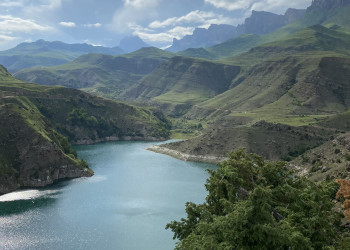 Горное искусственные озеро Гижгит, Кабардино-Балкария – фотографии России