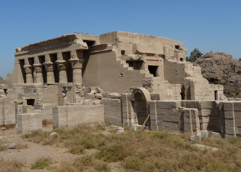 Храм Хатхор 1 – фотографии Египта