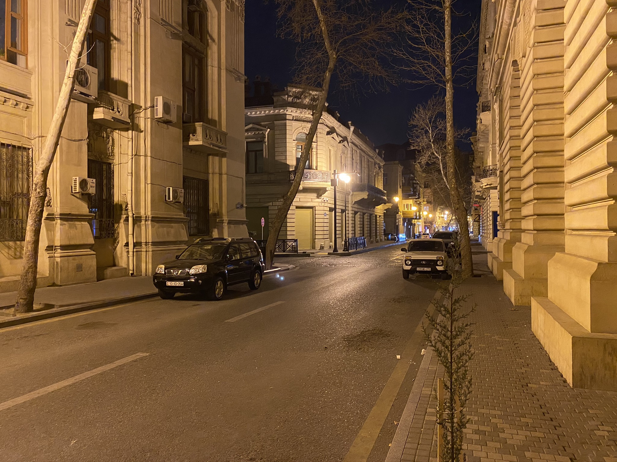 Ночной Баку в центре – фотографии Азербайджана