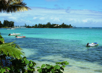 Катание на моторной лодке. Остров Маврикий – фотографии Маврикия