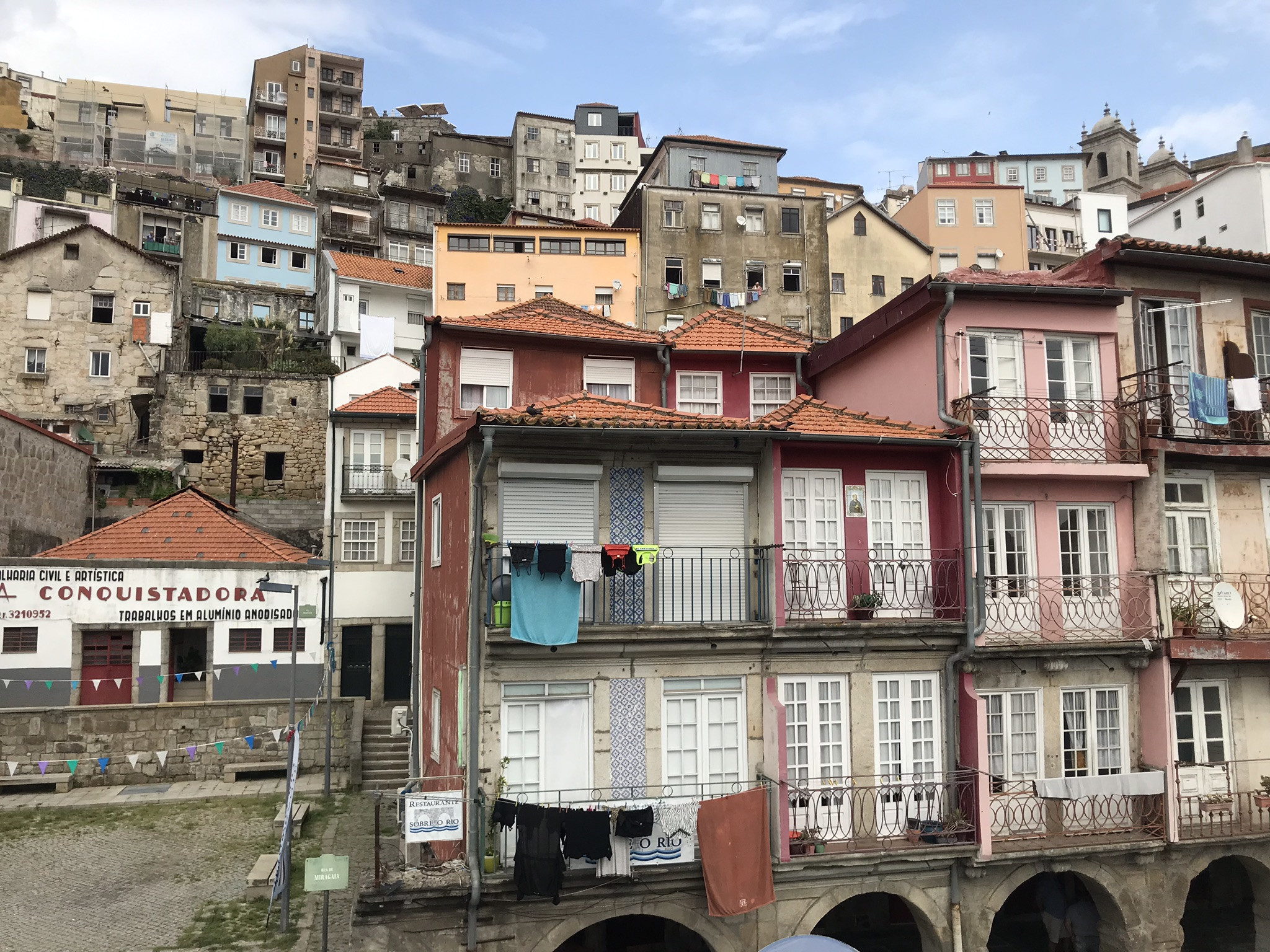 Архитектура Порту, колоритные жилые дома – фотографии Португалии