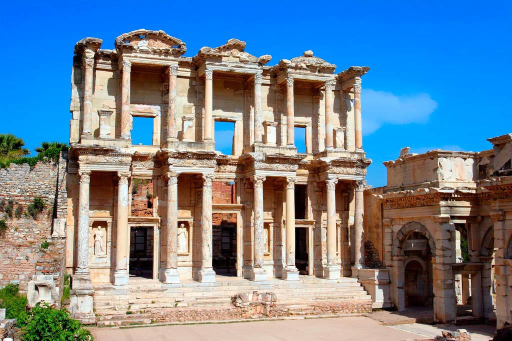 Археологический комплекс город Эфес в Турции – фотографии Турции