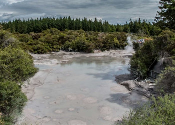 Уаи-О-Тапу (Уаи-О-Тапу), город Роторуа, Новая Зеландия – фотографии Новой Зеландии