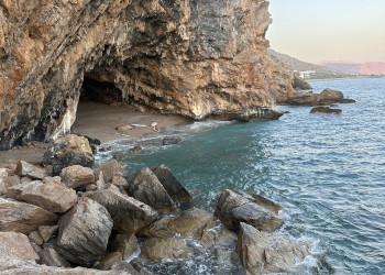 Пещера Yanışlı Beach Cave, район Гульнар, провинция Мерсин, фото 2 – фотографии Турции