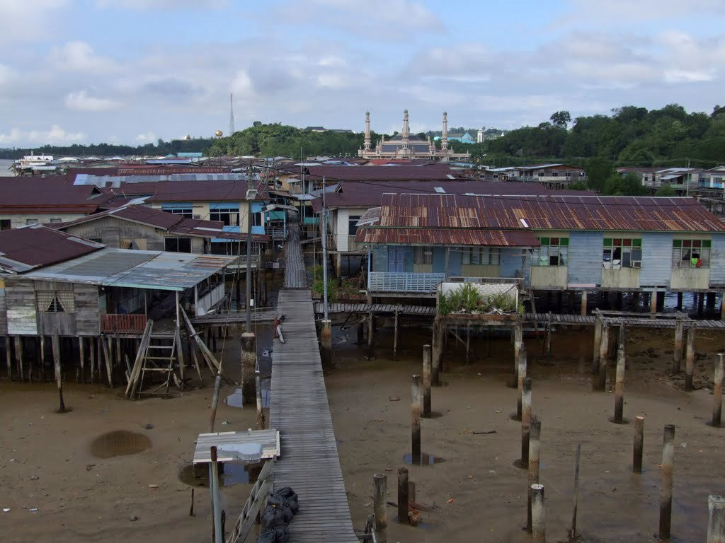 Деревня на воде Кампонг-Айер (Kampong Ayer) – фотографии Брунея