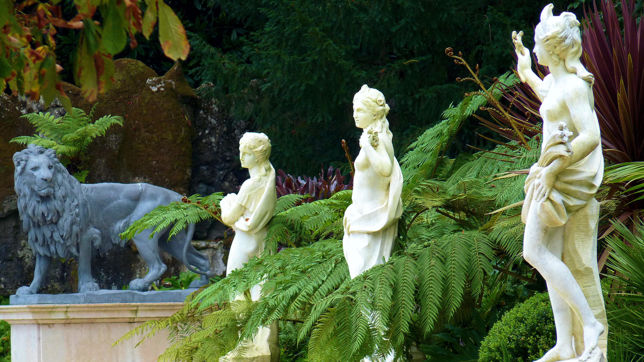 В настоящее время поместье Кинта да Регалейра считается шедевром нео-мануэльского искусства – фотографии Португалии