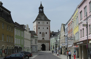 Главная улица Фёклабрука. Австрия – фотографии Австрии