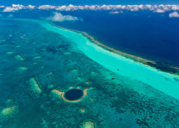 Вид на Голубую дыру в Белизе – фотографии Белиза