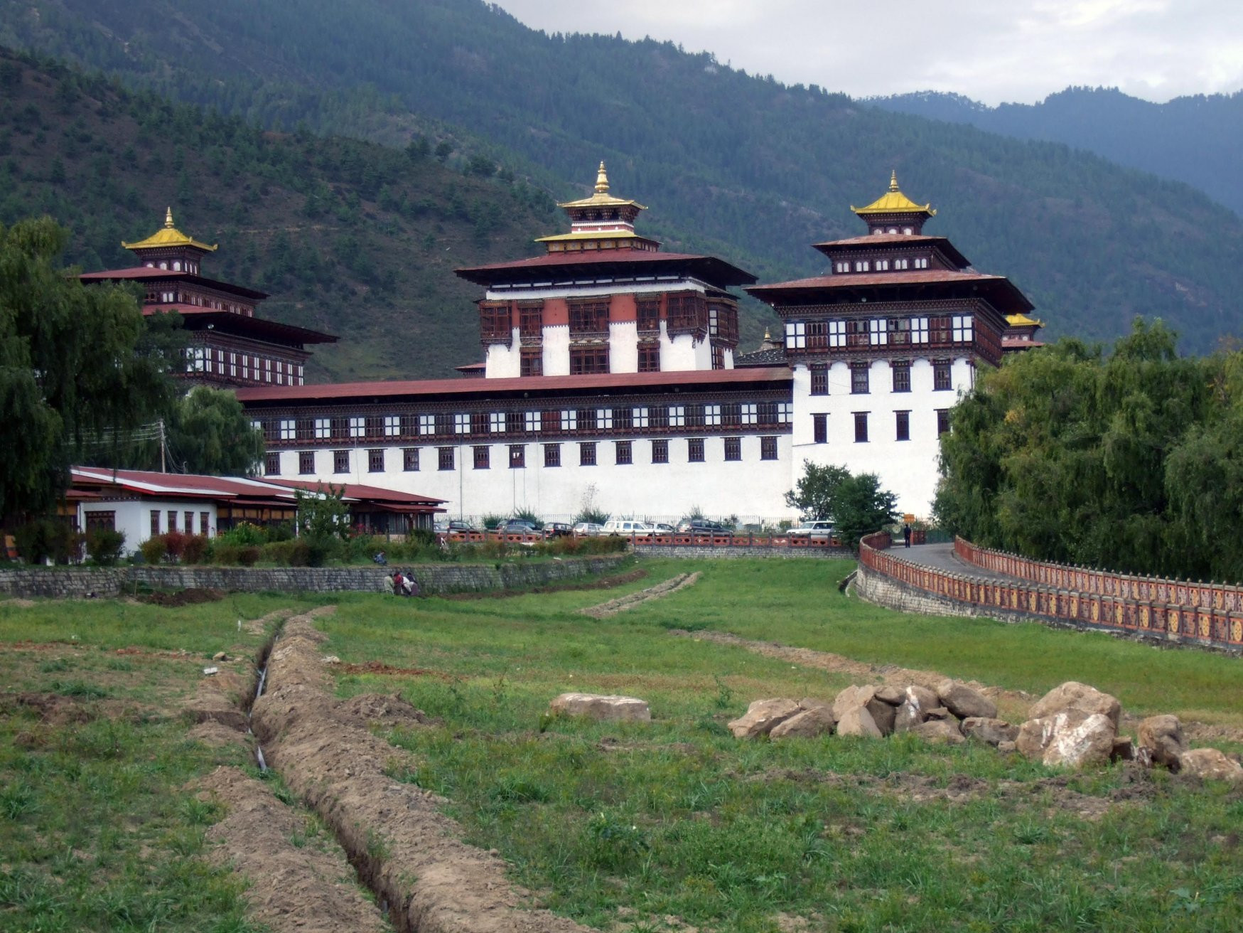 Ташичо-дзонг (Tashichho Dzong) – фотографии Бутана