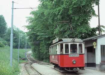 Остановка трамвая. Гмунден. Австрия – фотографии Австрии