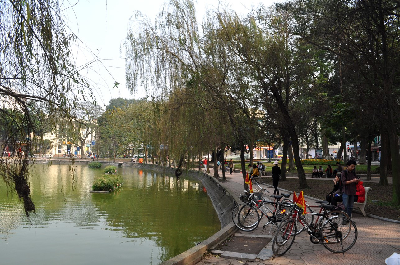 Озеро Хоанкьем или Озеро возвращенного меча (Ханой) – фотографии Вьетнама