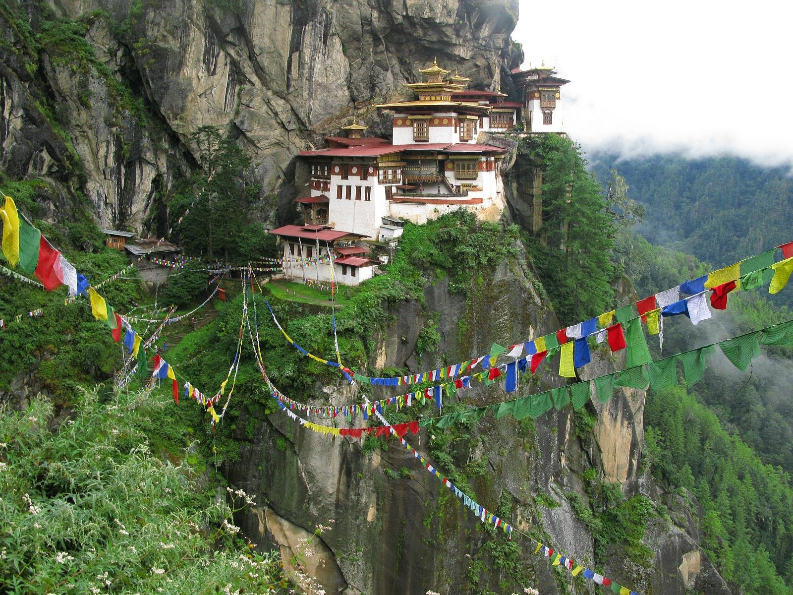 Таксанг-лакханг (Taktsang Lhakhang) – фотографии Бутана