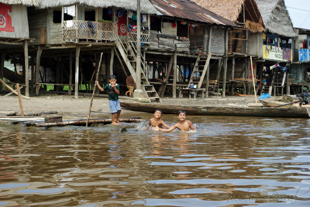 Белен – район Икитоса, похожий на деревню на воде в сезон дождей – фотографии Перу