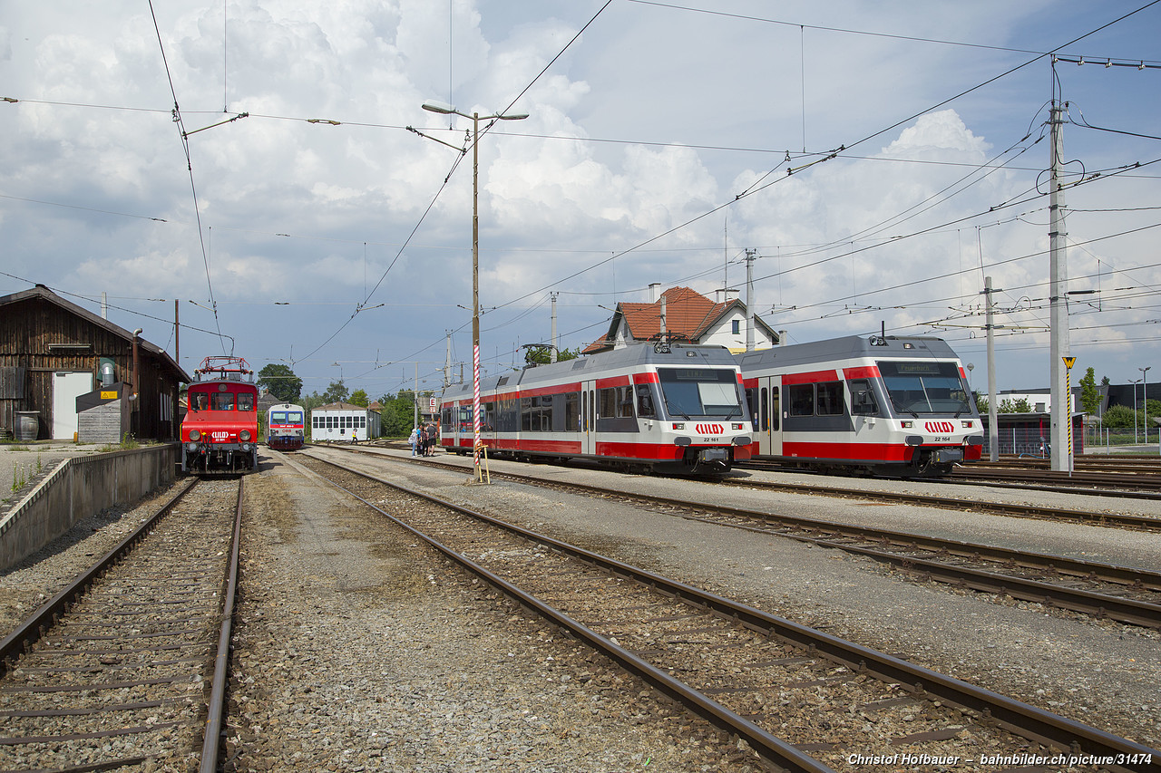 Железнодорожные пути. Эфердинг. Австрия – фотографии Австрии