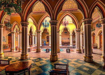 Комплекс Альгамбра представляет из себя колоритный памятник арабской культуры – фотографии Испании