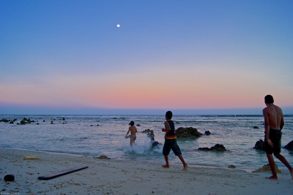 Вечерние прогулки по побережью острова Науру – фотографии Науру
