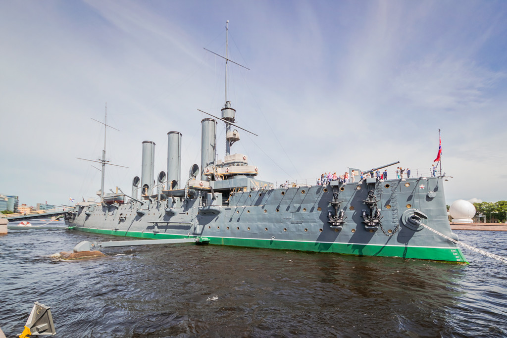 Крейсер «Аврора» (Сruiser Aurora) в городе Санкт-Петербург – фотографии России
