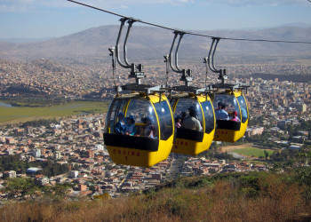 Канатная дорога к статуе Кристо-де-ла-Конкордия в Кочабамбе – фотографии Боливии