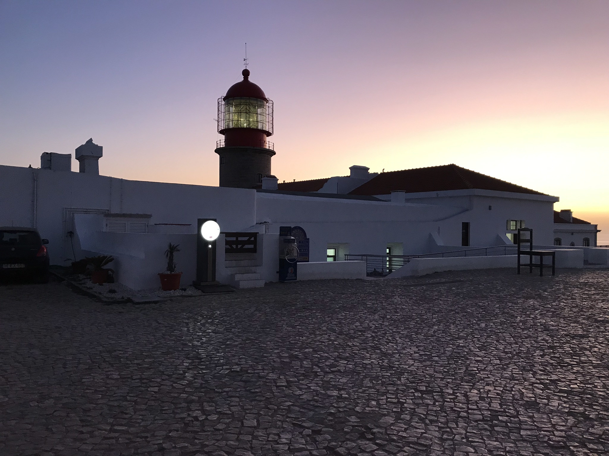 Маяк на мысе Сан-Висенте, Португалия – фотографии Португалии