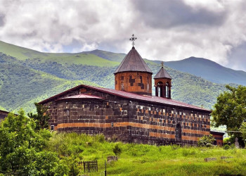 Православный храм. Ванадзор. Армения. – фотографии Армении