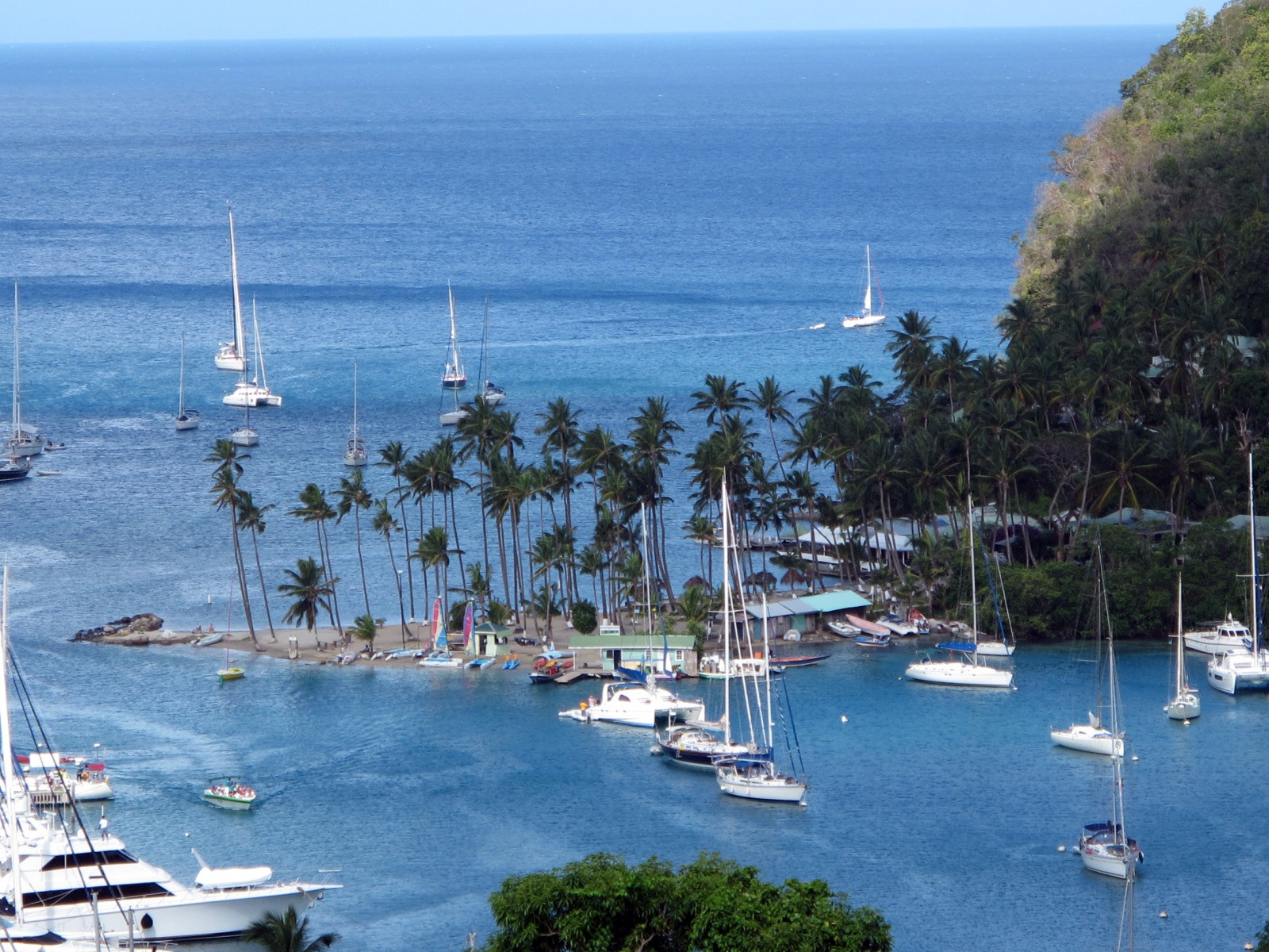 Мариго-Бэй, остров Сент-Люсия – фотографии Сент-Люсии