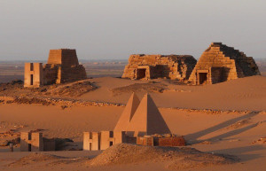 Пирамиды Мероэ 7 – фотографии Судана