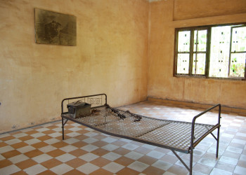 Бывшая тюрьма Туол Сленг (Tuol Sleng) – фотографии Камбоджи