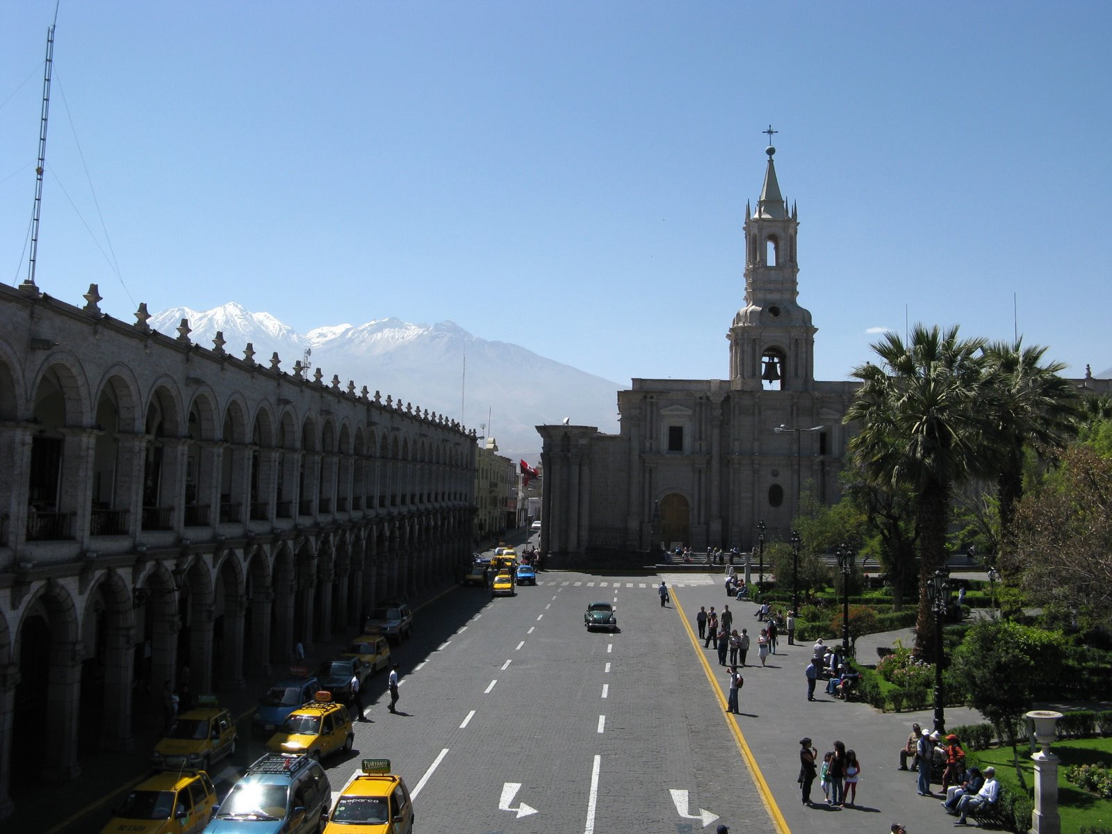 Пласа-де-Армас в городе Арекипа – фотографии Перу