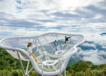 Живописное место терраса Ункай (Unkai Terrace), остров Хоккайдо в Японии – фотографии Японии