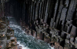 Фингалова “пещера мелодий” в Шотландии, Великобритания – фотографии Великобритании