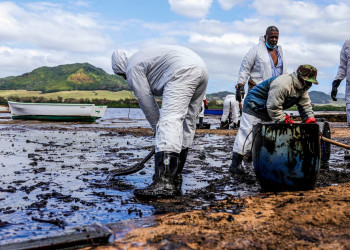 Авария нефтяного танкера у берегов Маврикия – фотографии Маврикия