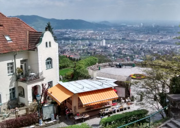 Местное кафе. Линц. Австрия – фотографии Австрии