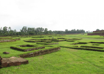 Территория храма Сомапура Махавихара, Бангладеш – фотографии Бангладеш