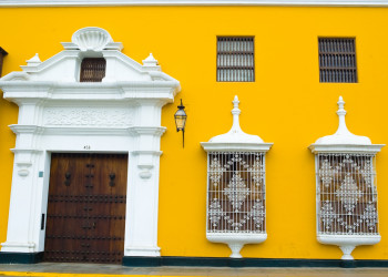 Особняк Каса-де-ла-Эмансипасьон в Трухильо – фотографии Перу