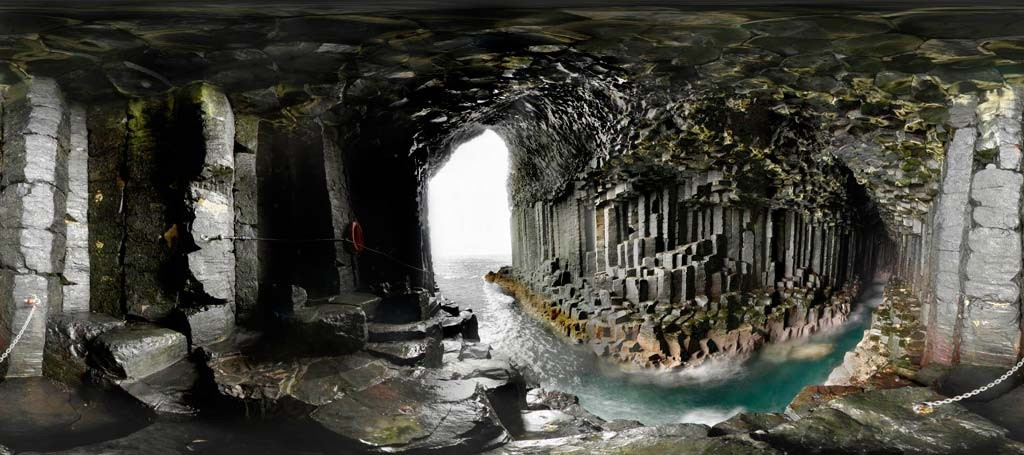 Фингалова пещера (Fingal’s Cave) на островке Стаффа в Шотландии – фотографии Великобритании